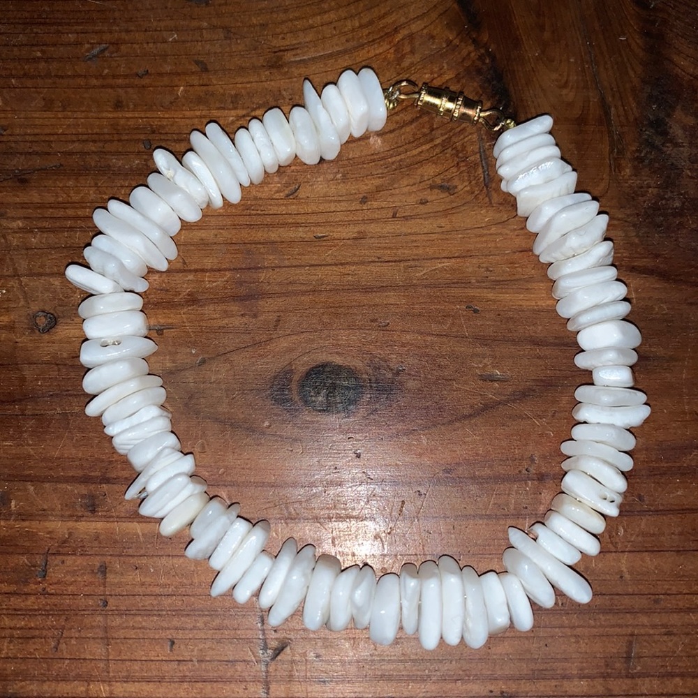 Screw Fasten Puka Shell Style Bracelet